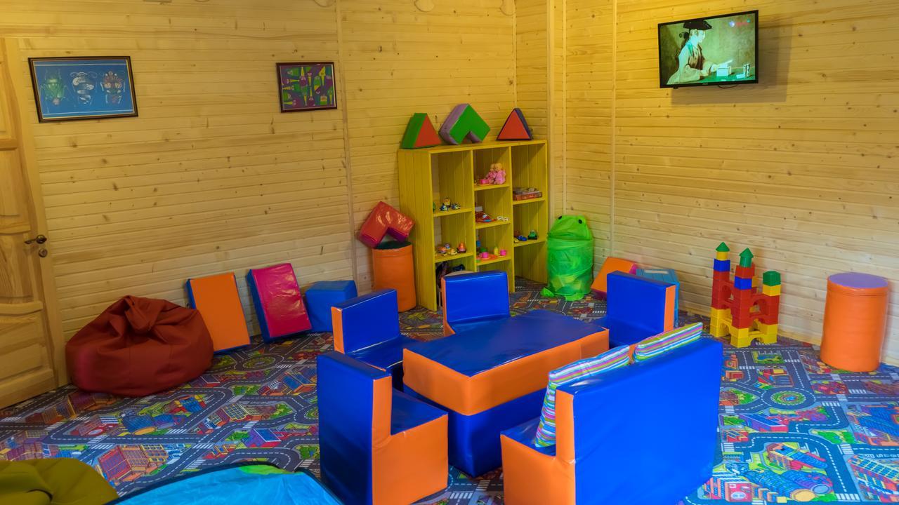 Family Hotel Kaskad بوكوفِل المظهر الخارجي الصورة